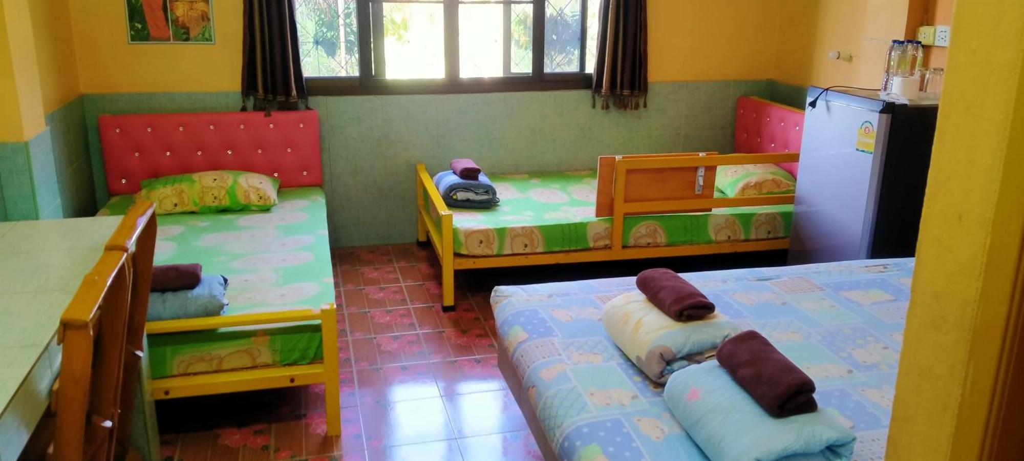 Ruengsrisiri Guesthouse Sukhothai Esterno foto