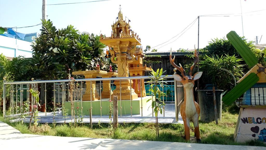 Ruengsrisiri Guesthouse Sukhothai Esterno foto